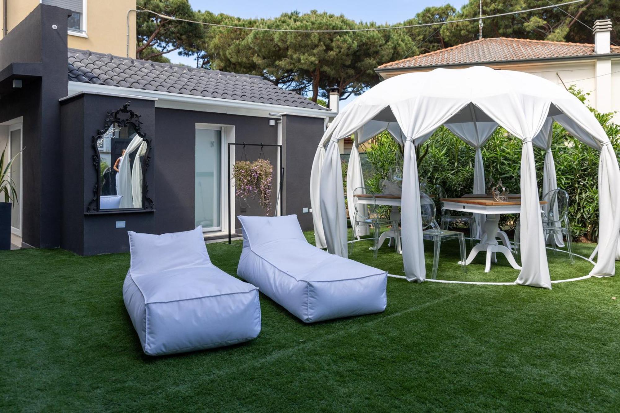 Villa Monti Suites&Aparts Cesenatico Exterior foto
