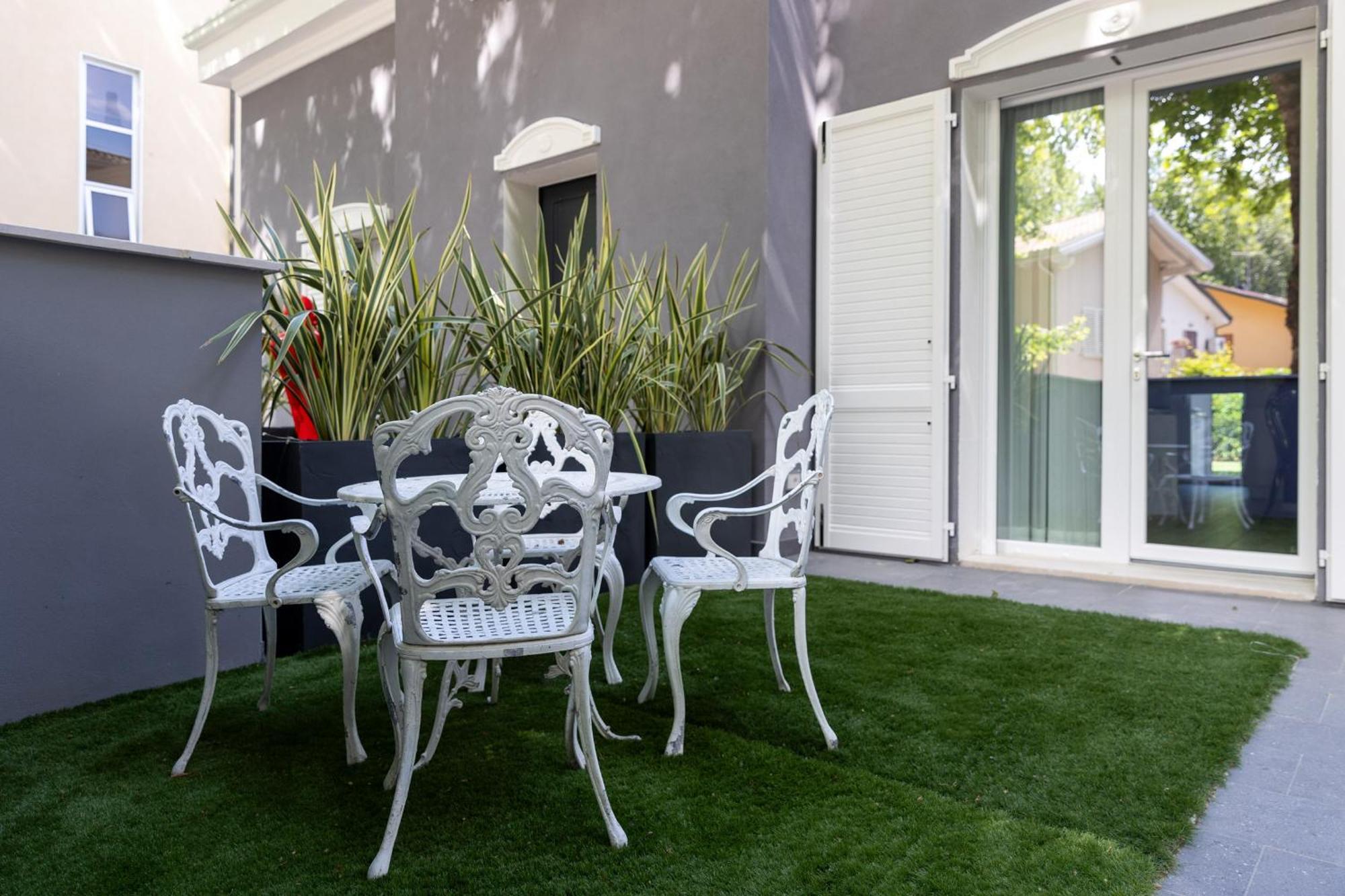 Villa Monti Suites&Aparts Cesenatico Exterior foto